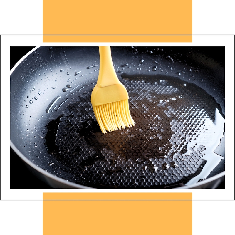 hot oil in frying pan